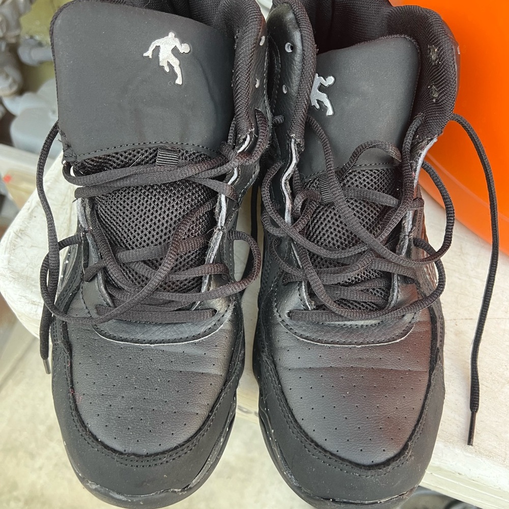 Boot size 10 for mens